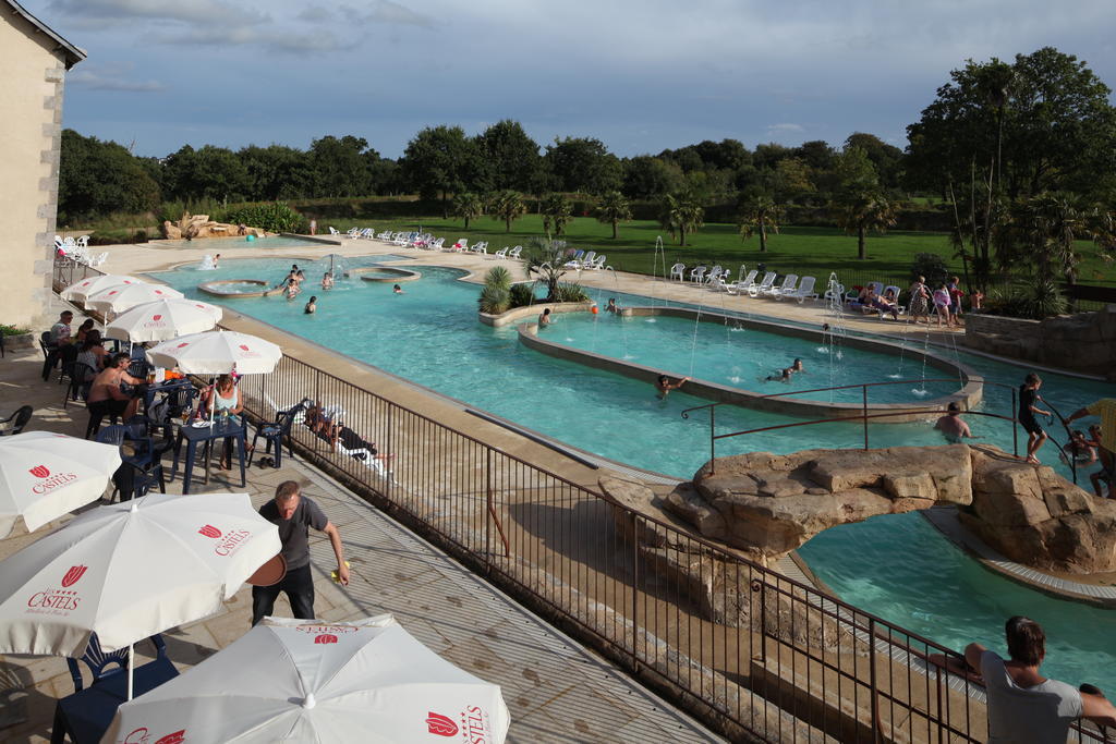 ホテル Domaine De L'Orangerie De Lanniron カンペール エクステリア 写真